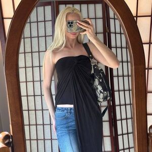 Black Asymmetric Top